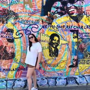 Meet your Posher, Ariela